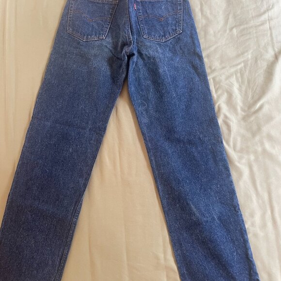 Levi's Fly Button Jeans - Picture 2 of 7